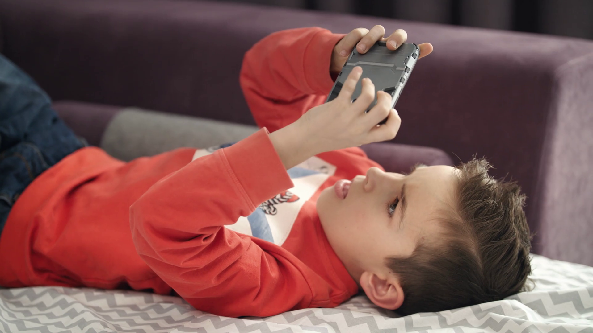 7-godišnjak na majčinu mobitelu potrošio više od 2700 eura
