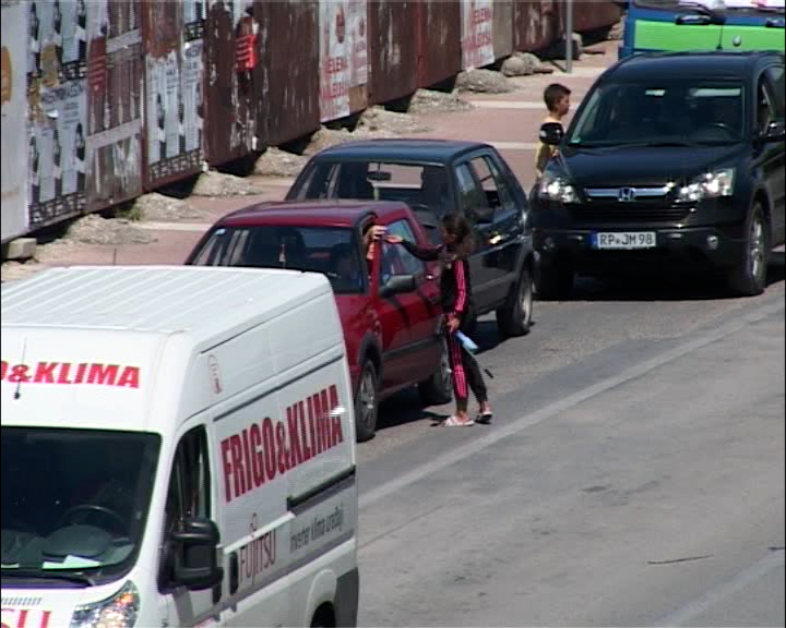 Na mostarskim ulicama povećan broj romske djece u prosjačenju