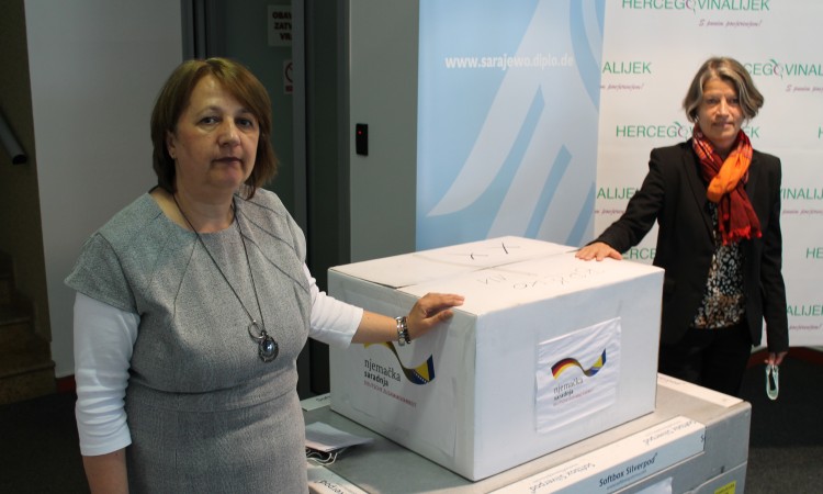 Njemačka donirala brze testove na koronavirus ukupne vrijednosti od 151.000 eura