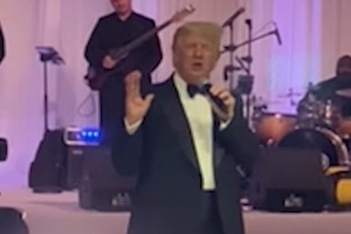 Trump iskoristio vjenčanje kako bi održao politički govor