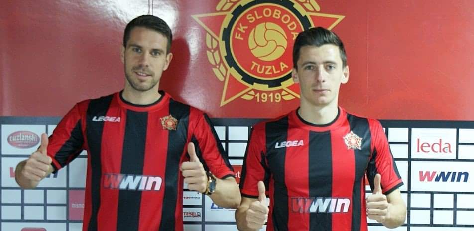 Dva nova fudbalera danas potpisala ugovore sa Slobodom