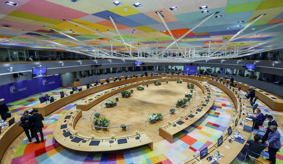 EU će do kraja godine donirati 100 miliona doza vakcina protiv COVID-19