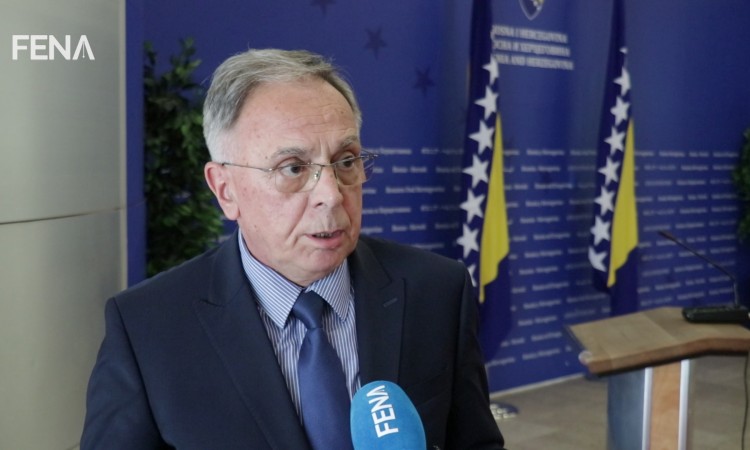 Genjac: Nabavit ćemo mi vakcine uskoro