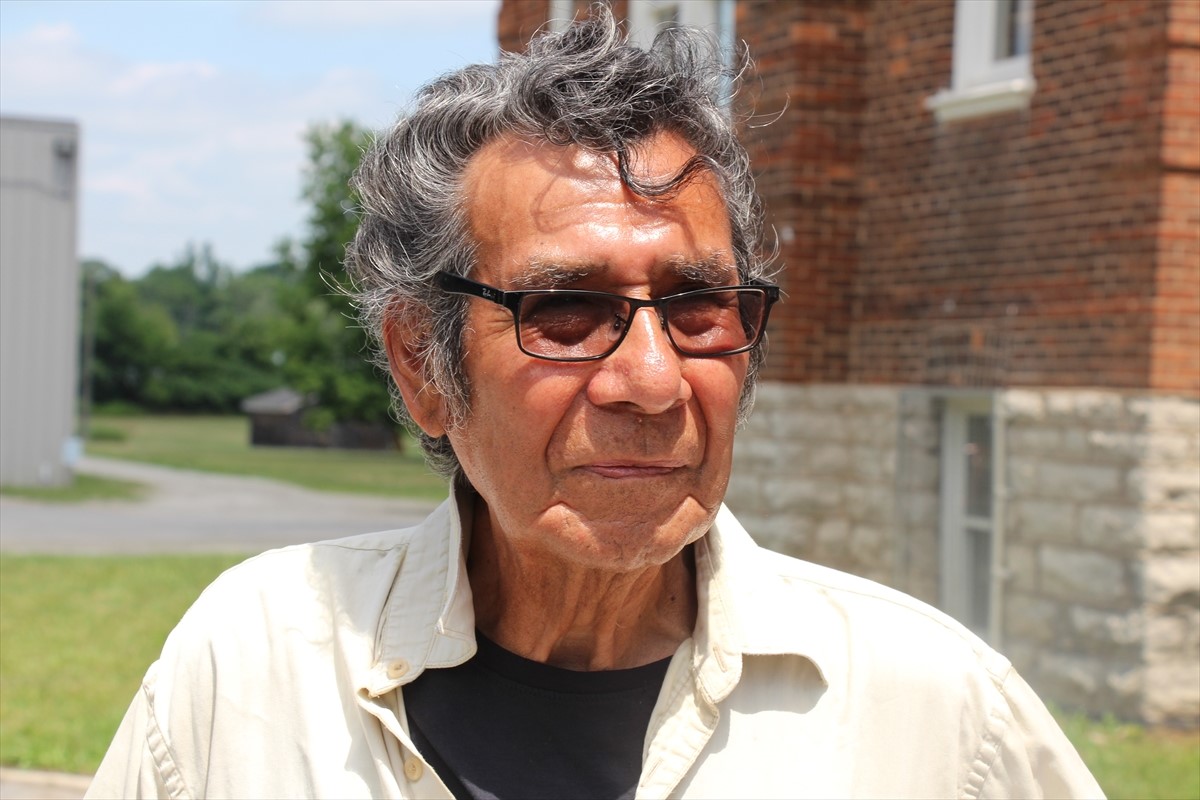 Geronimo Henry, koji je proveo 11 godina u crkvenom internatu događaje nazvao genocidom