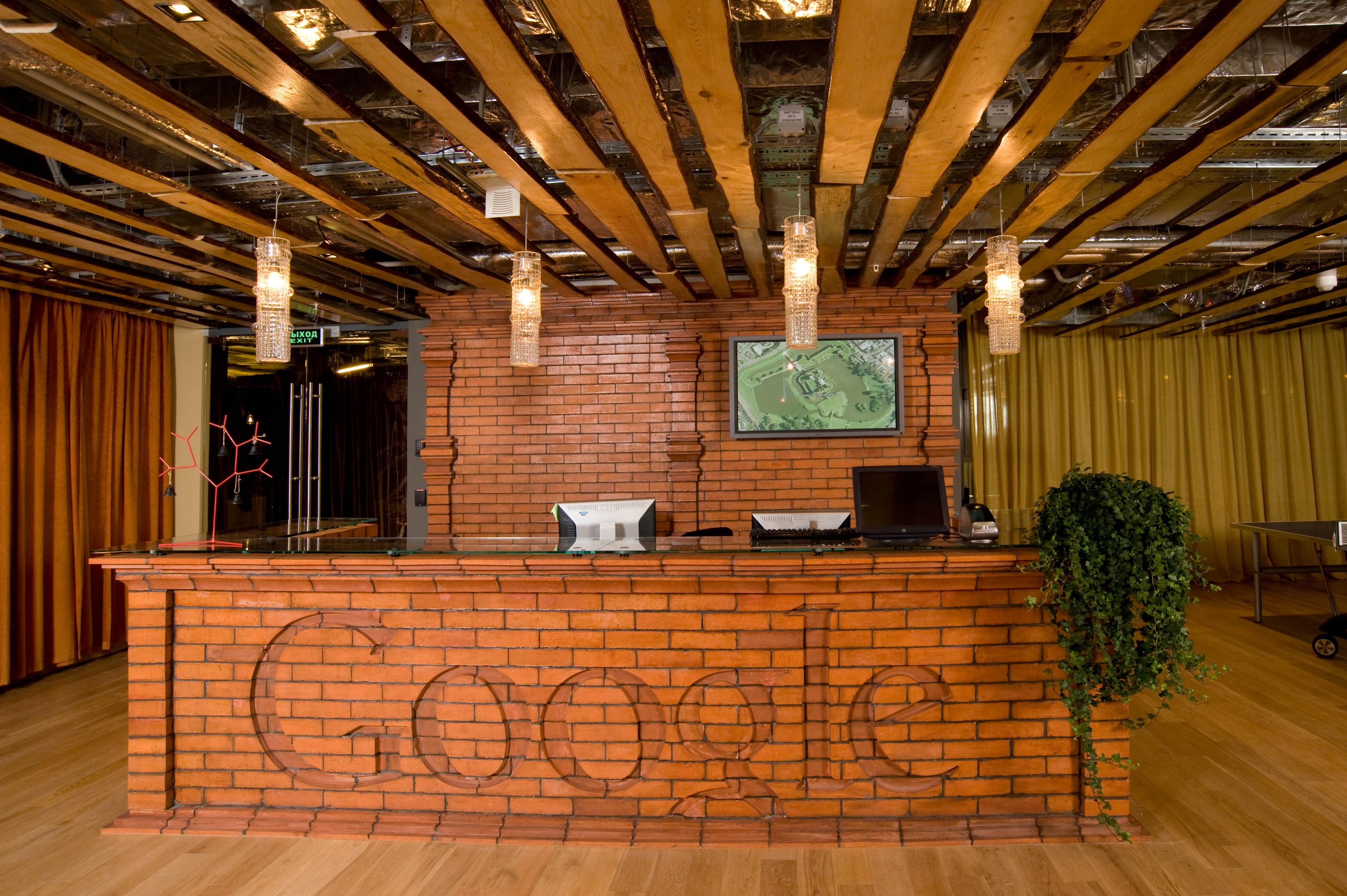 Sud u Moskvi kaznio Google s novčanom kaznom od 42.000 dolara