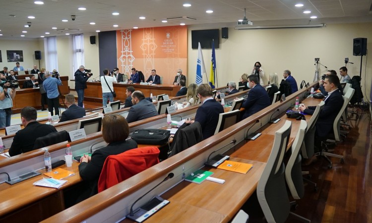 U Mostaru ipak tajno glasanje, četvrti kandidat je Arman Zalihić