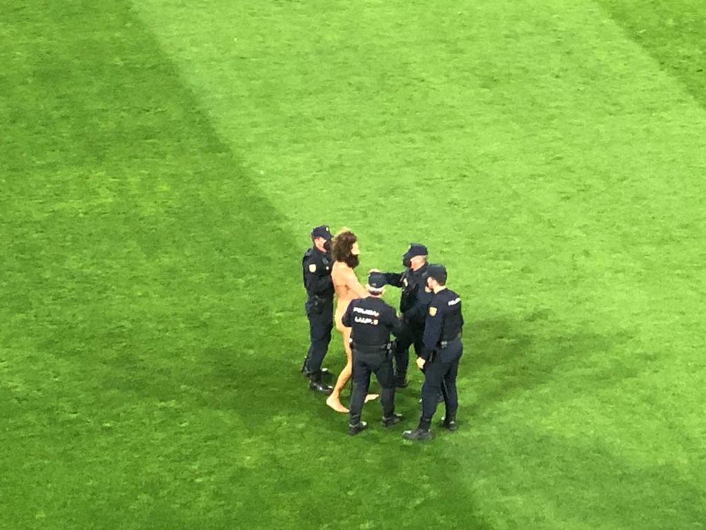 Ekshibicionist iz Granade skrivao se čak 14 sati prije utakmice