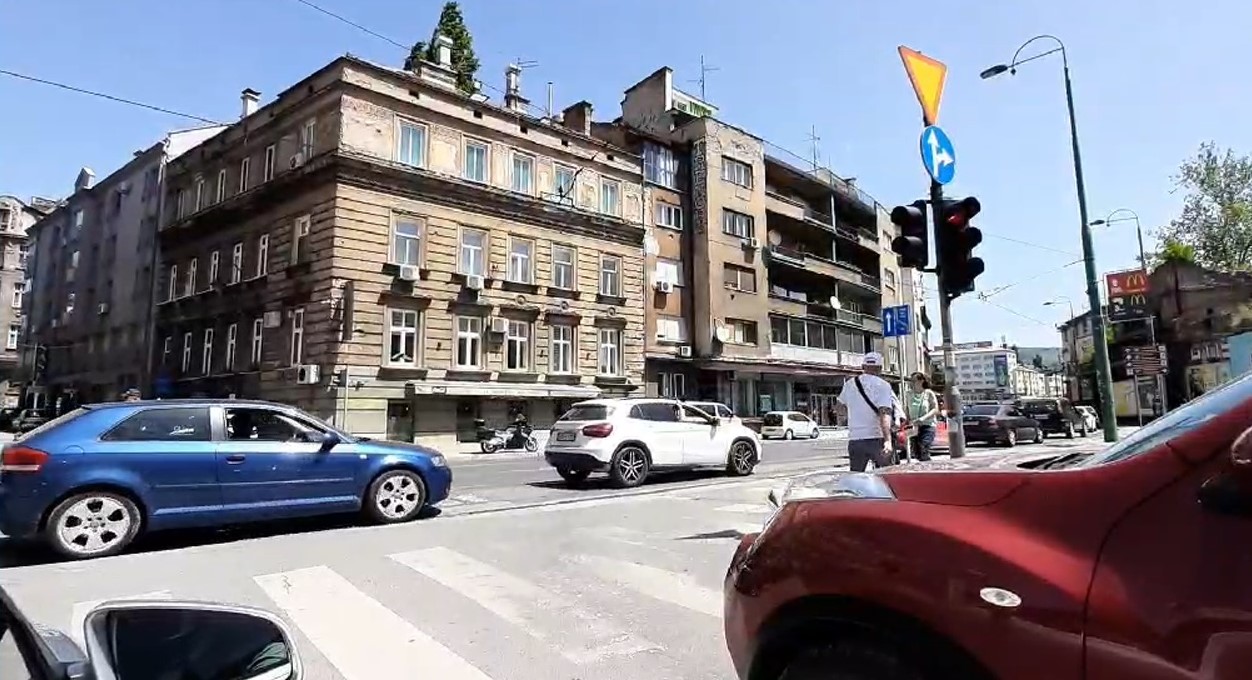 U centru Sarajeva zbog eksplozije stvorene velike gužve