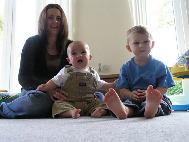 Porodični video sa YouTubea – „Charlie me ugrizao za prst“, prodat na aukciji