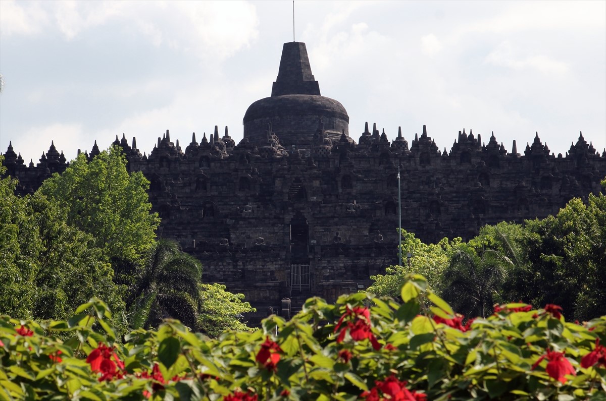 Najveći budistički hram u Indoneziji zatvoren zbog COVID-19