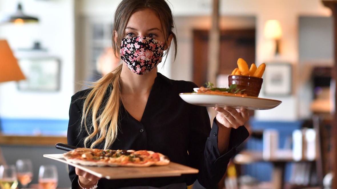 U restorane u Irskoj moći će samo vakcinisani