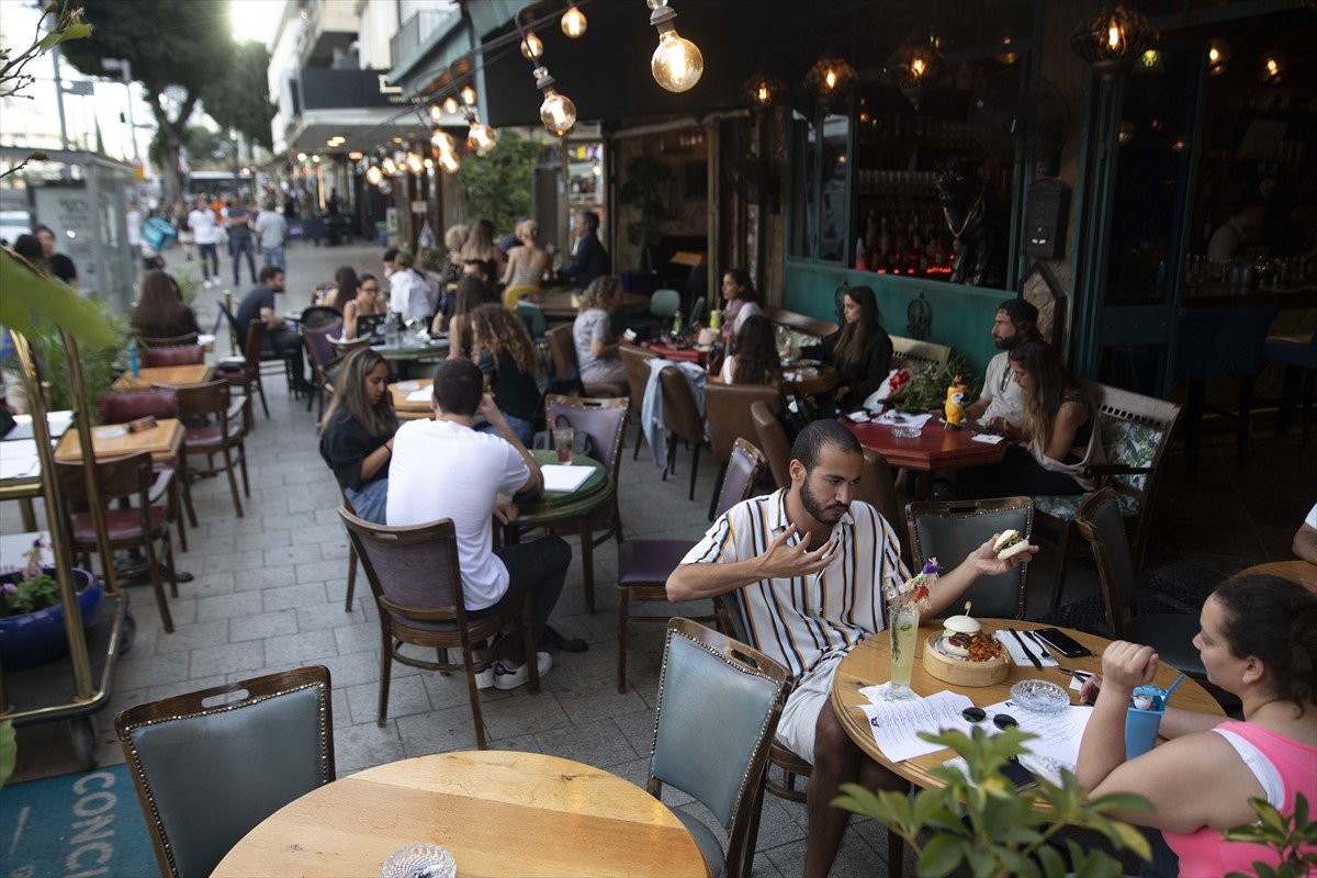 Nakon masovne imunizacije normalizovan život u Izraelu