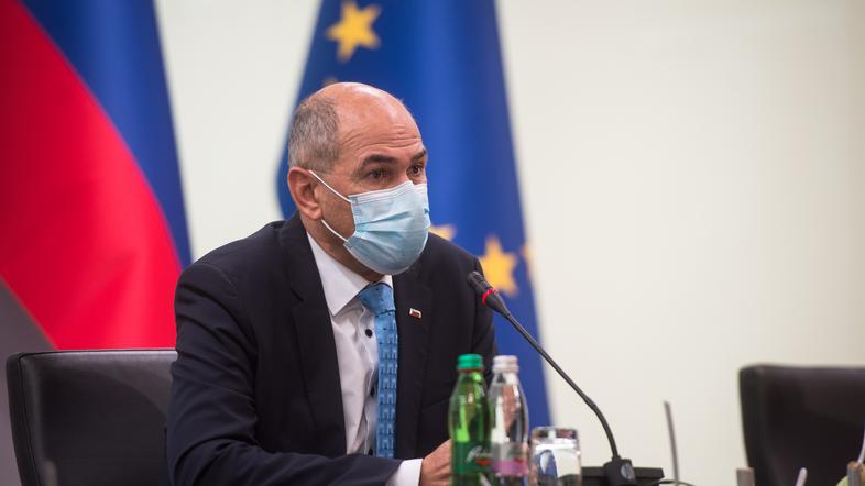 Janša: Imunizirat ćemo 70 posto do ljeta, do tada potrebna disciplina