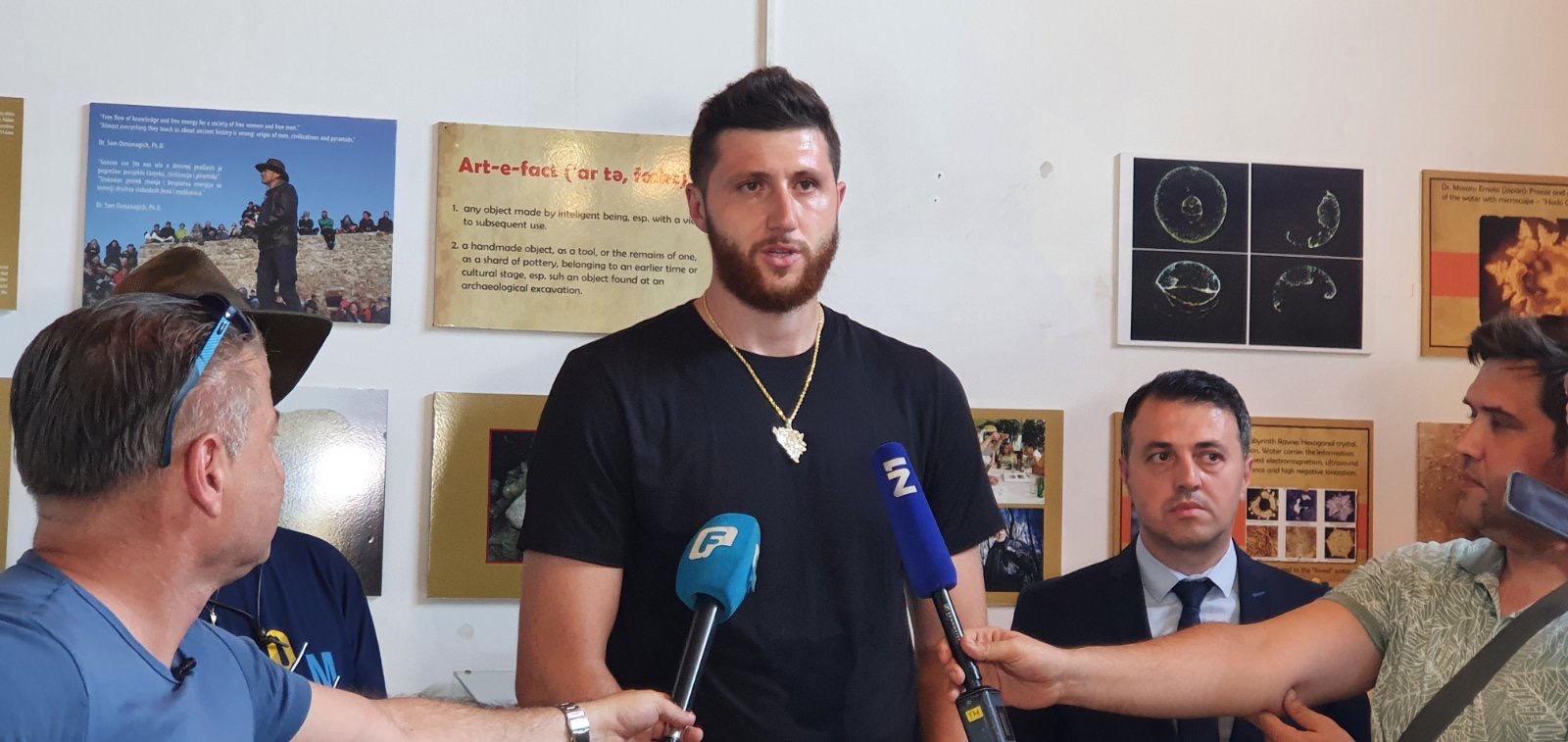 Jusuf Nurkić posjetio piramide u Visokom