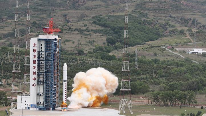 Kina lansirala četiri satelita u svemir