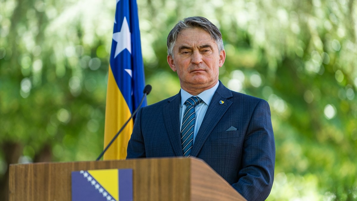 Komšić: Sastanci o izmjenama izbornog zakonodavstva krenuli su pogrešno