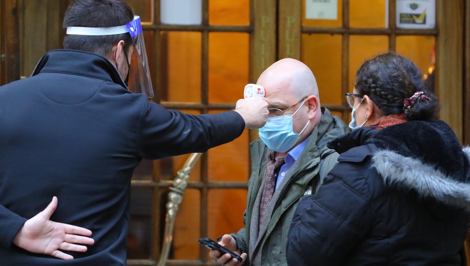 Treći talas koronavirusa u Velikoj Britaniji u ranoj fazi