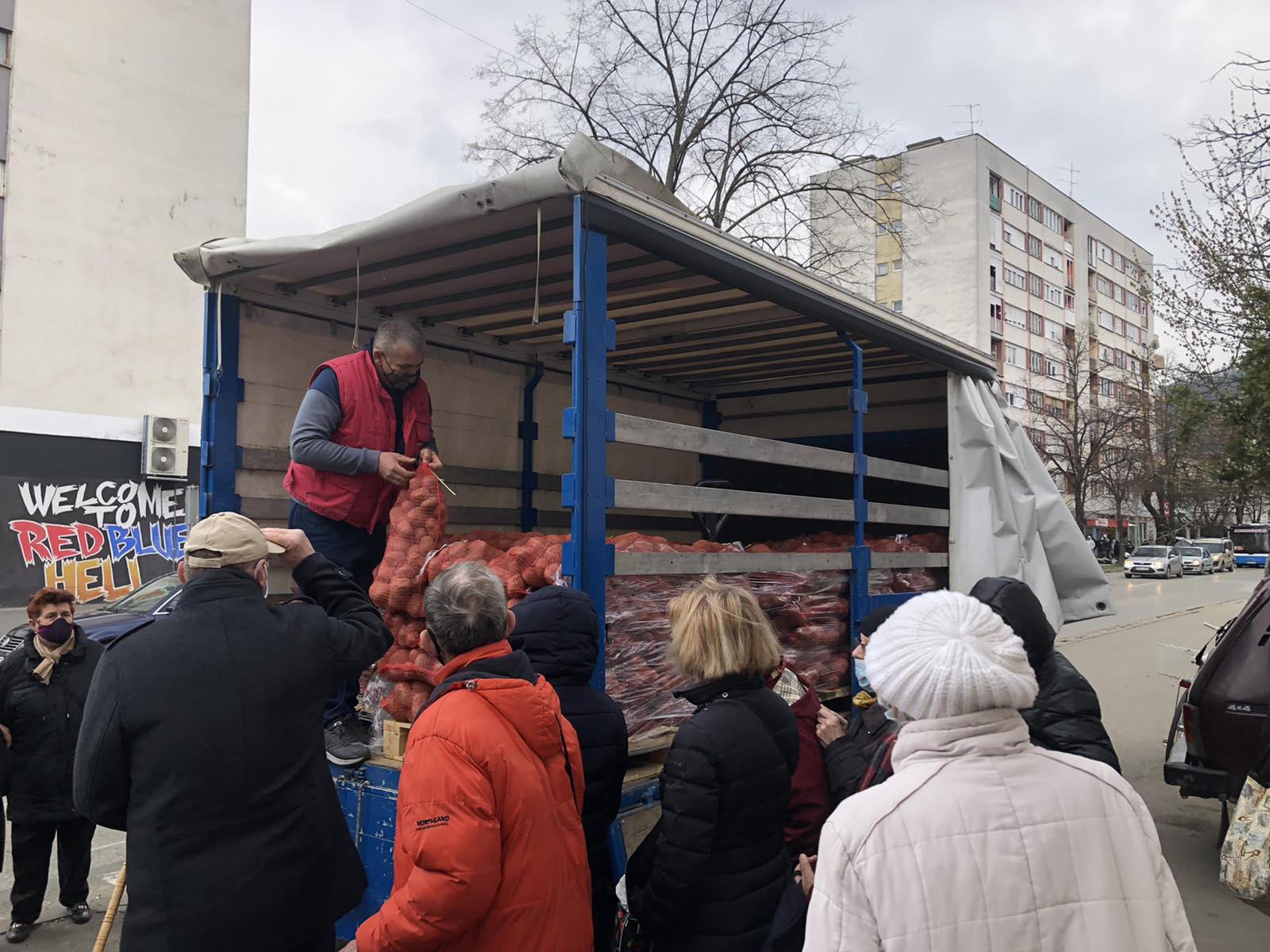 Udruženje povrtara RS-a u Banjaluci dijeli 37 tona krompira