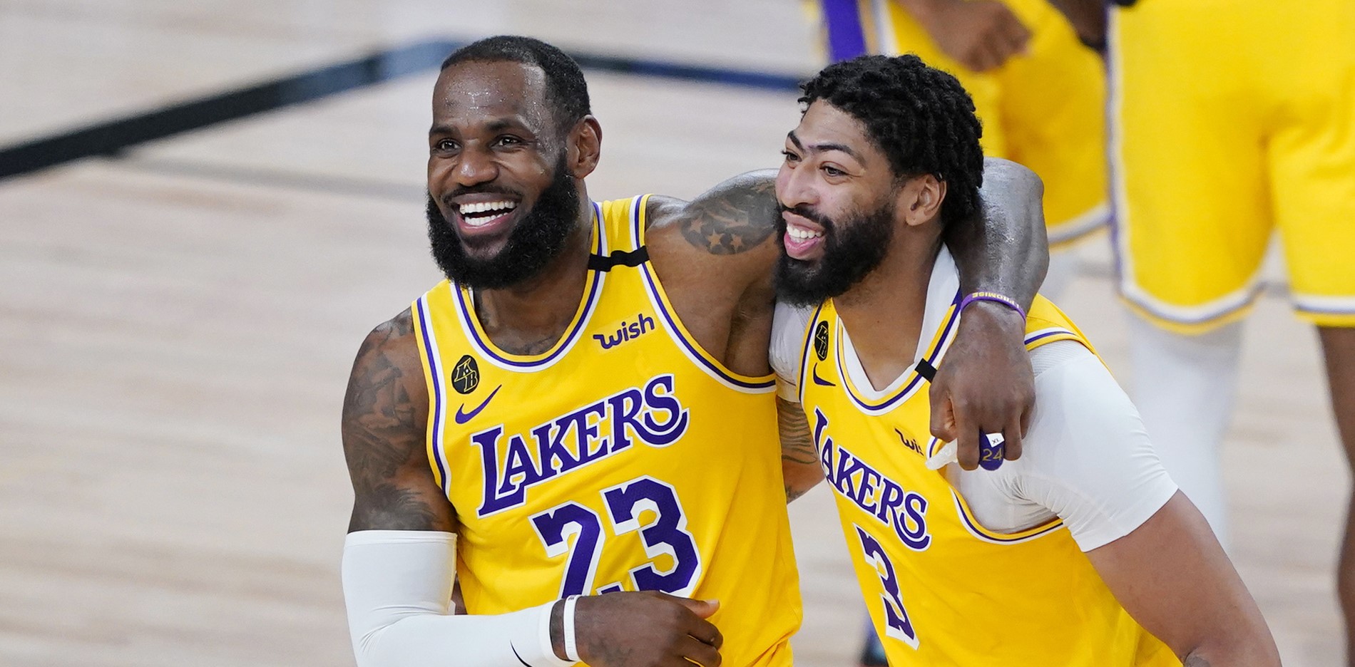Vratili se James i Davis, Lakersi svladali Phoenix