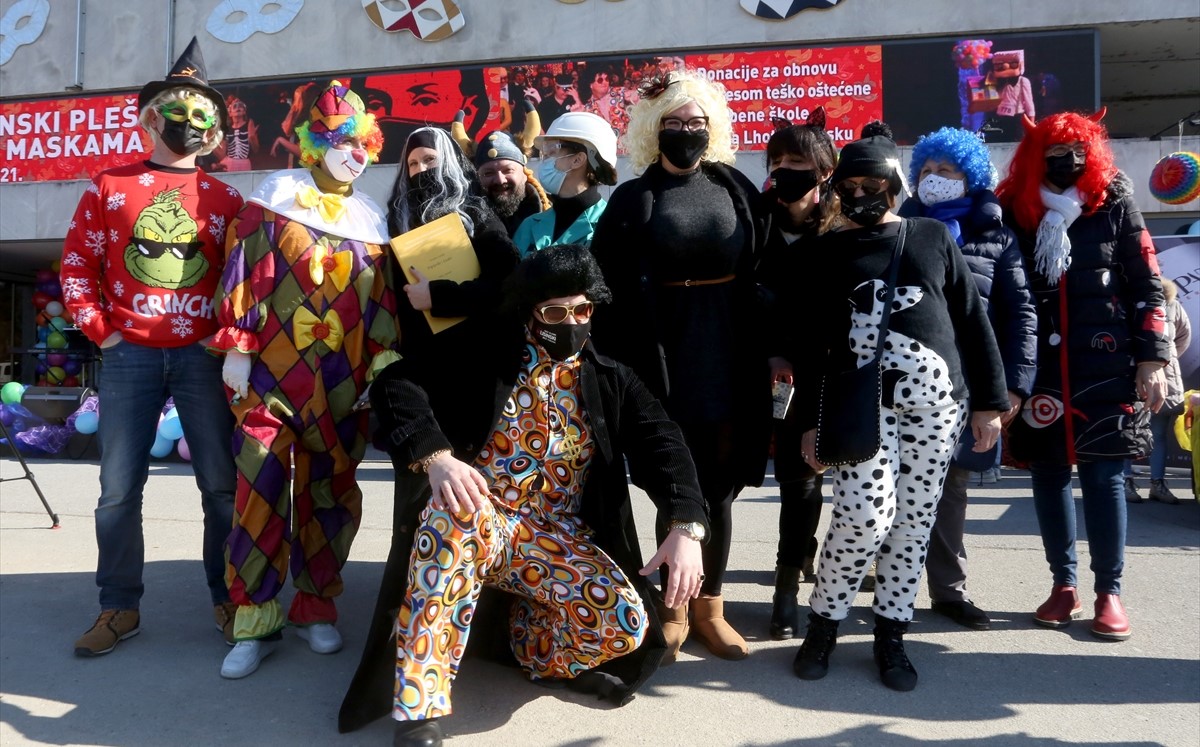 Koncertna dvorana Lisinski plesom pod maskama protiv koronavirusa