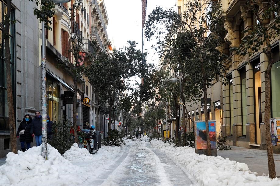 Zbog poledice 50 pacijenata svaki sat završi u bolnici u Madridu
