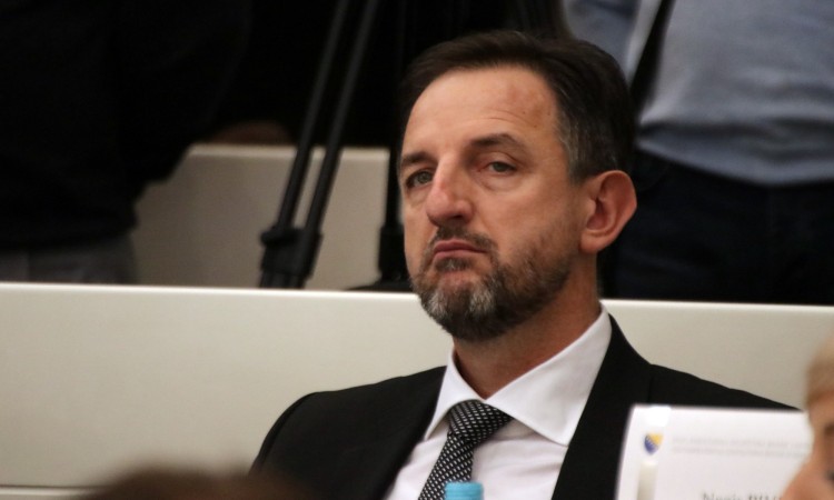 Mahmutović: Gojković je trebala biti osuđena za ratne zločine zajedno sa Šešeljem