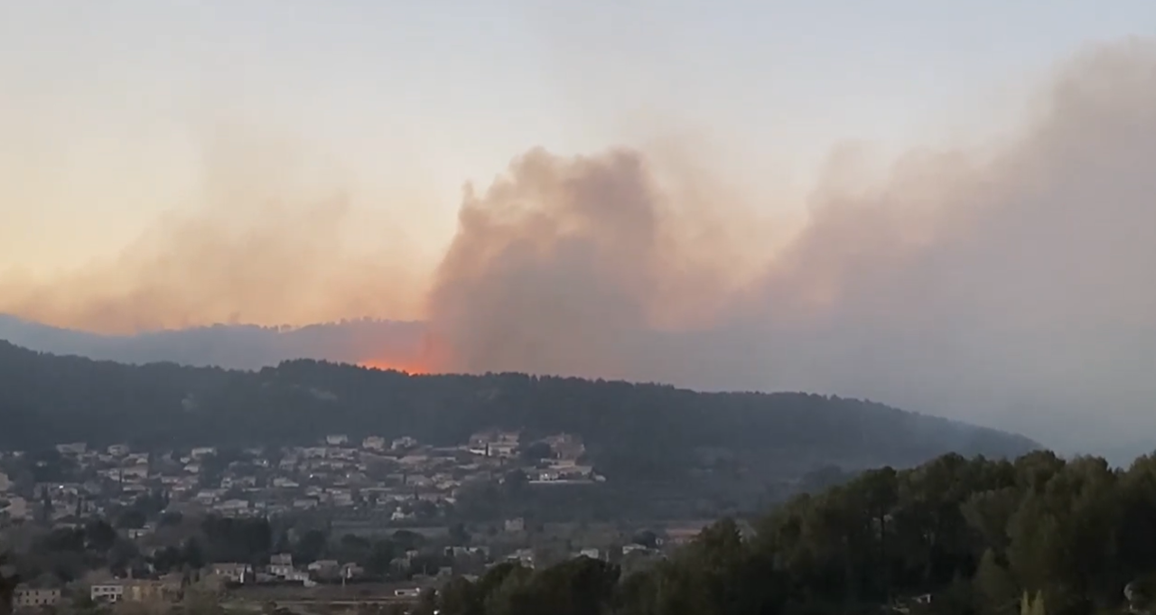 Više od 150 ljudi evakuisano zbog požara u blizini Marseillea