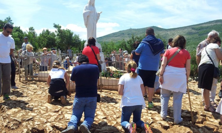 Veliki broj hodočasnika u Međugorju na 40. obljetnici Gospinih ukazanja
