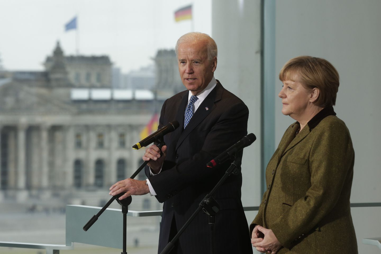 Merkel i Biden razgovarali o jačanju odnosa između Njemačke i SAD-a