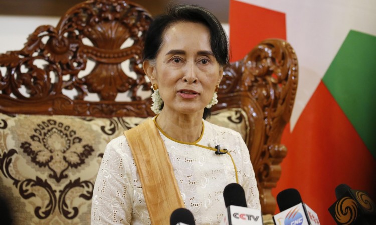 Suu Kyi se pojavila pred mijanmarskim sudom nakon dugog javnog odsustva
