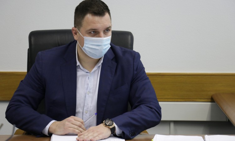 Smijenjen ministar Lučić