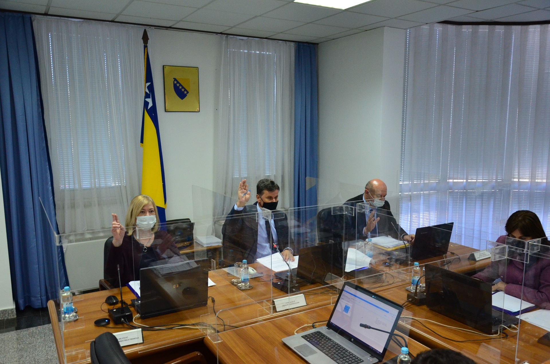 Vlada izmijenila odluke o propisivanju mjere neposredne kontrole cijena