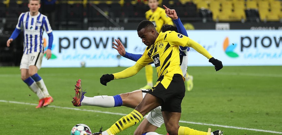 Moukoko zbog ozljede završio sezonu