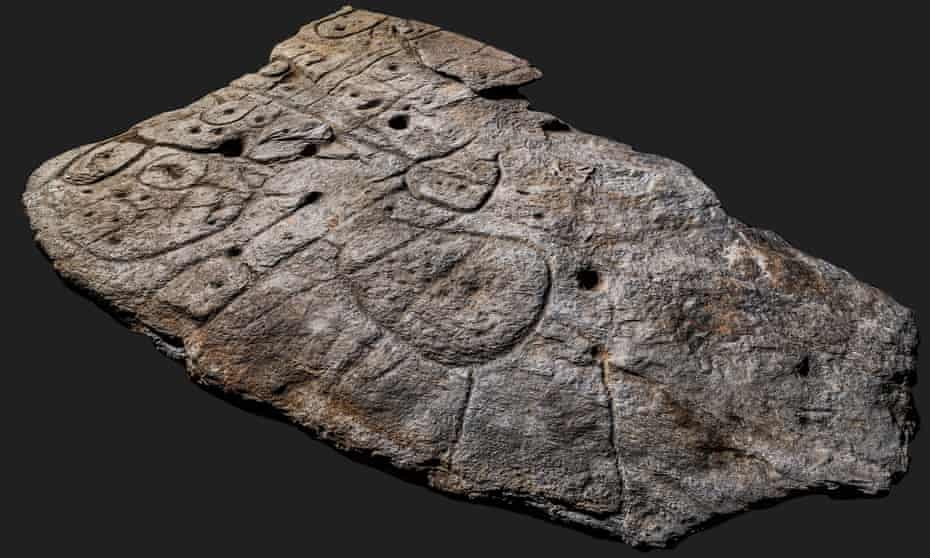 Izrezbarena ploča iz brončanog doba najstarija je karta u Europi