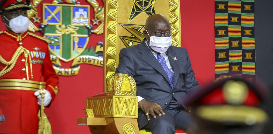 Predsjednik Gane prvi na svijetu primio vakcinu nabavljenu kroz sistem COVAX