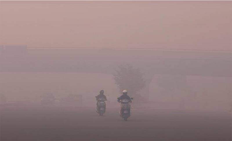 Gusti smog u New Delhiju, vidljivost ravna nuli