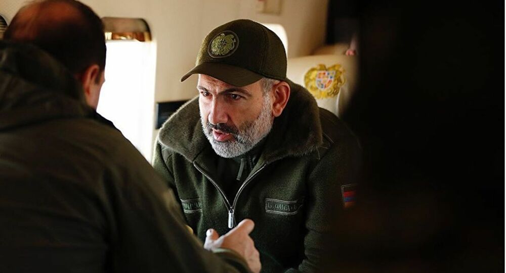 Armenska vojska pozvala premijera da podnese ostavku