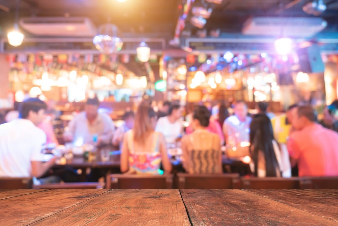 Francuska u julu ponovo otvara noćne klubove