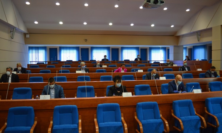 Obiman dnevni red sjednice NSRS, moguća tema i Inzkovo pismo