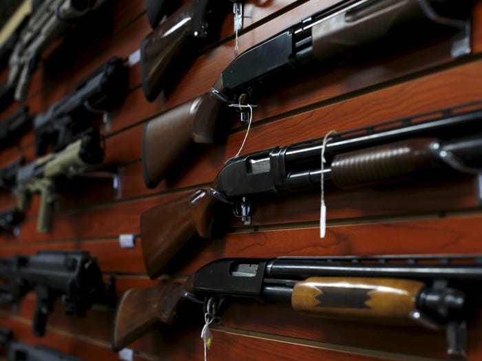 U Zapadnoj Virdžiniji vakcinaciju podstiču besplatnom podjelom oružja