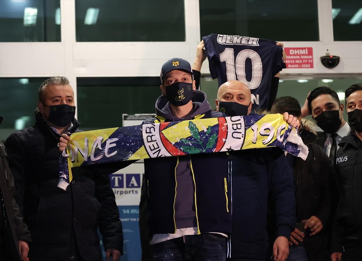 Ozil: Uvijek sam navijao za Fenerbahce, ovo je ostvarenje sna