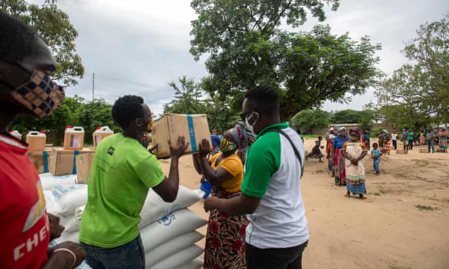 Deseci ubijeni blizu plinskog polja u Mozambiku, tisuće bježe