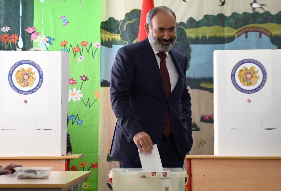 Partija armenskog premijera Pashinyana pobijedila na prijevremenim izborima