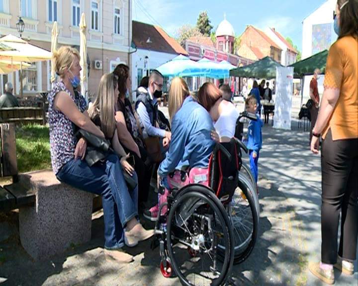 Centar za invalidne osobe Lotos iz Tuzle pokrenuo projekat personalnog asistenta