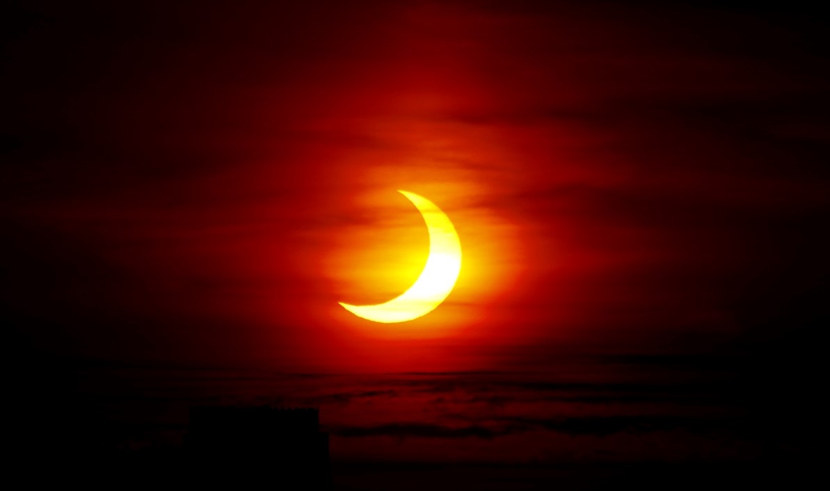 Prstenasto pomračenje Sunca u New Yorku