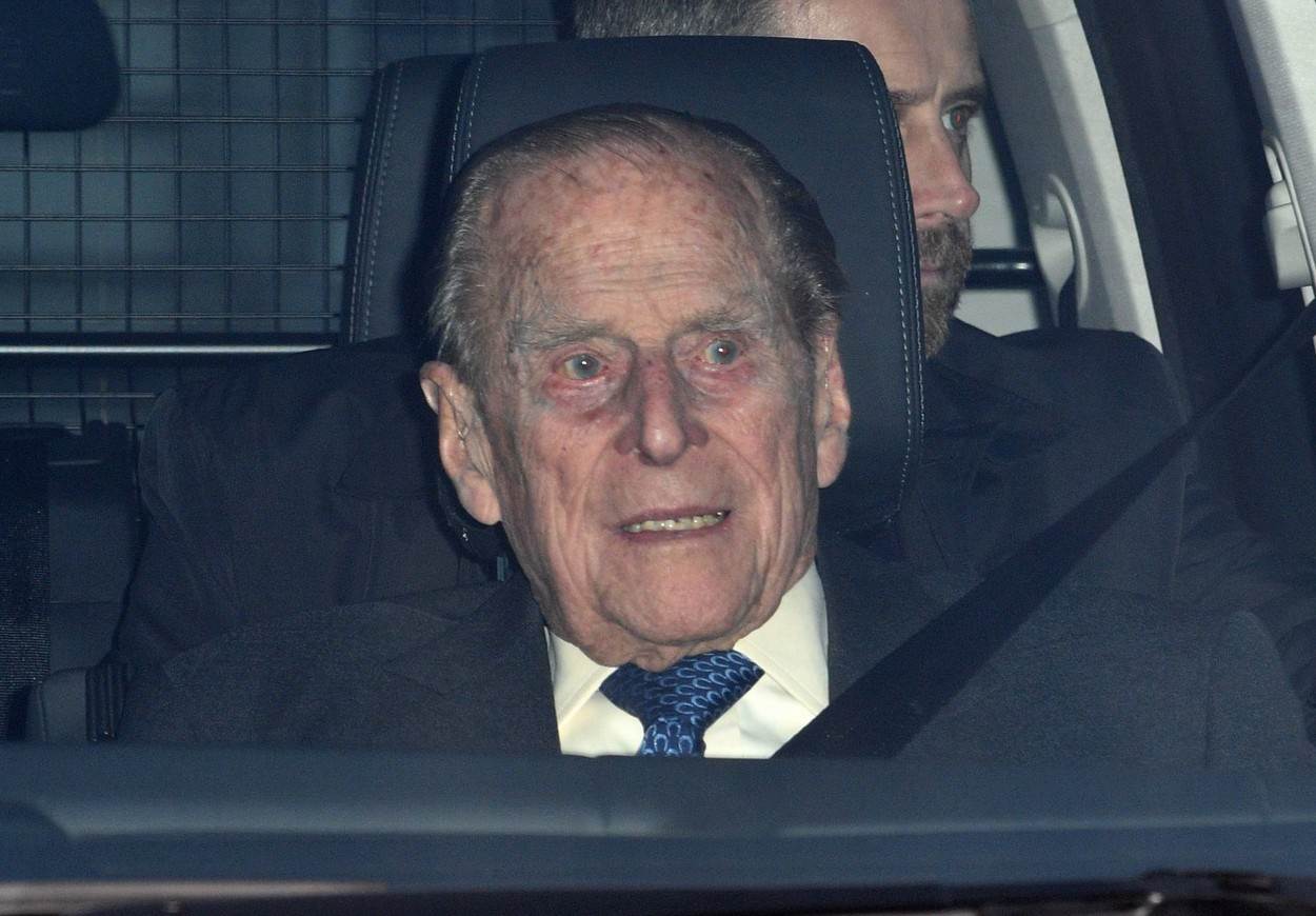 Princ Philip premješten u drugu bolnicu radi nastavka liječenja