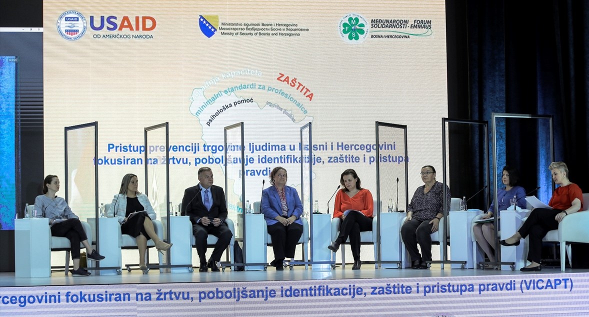 Niz aktivnosti na izgradnji sistema i mehanizama za borbu protiv trgovine ljudima