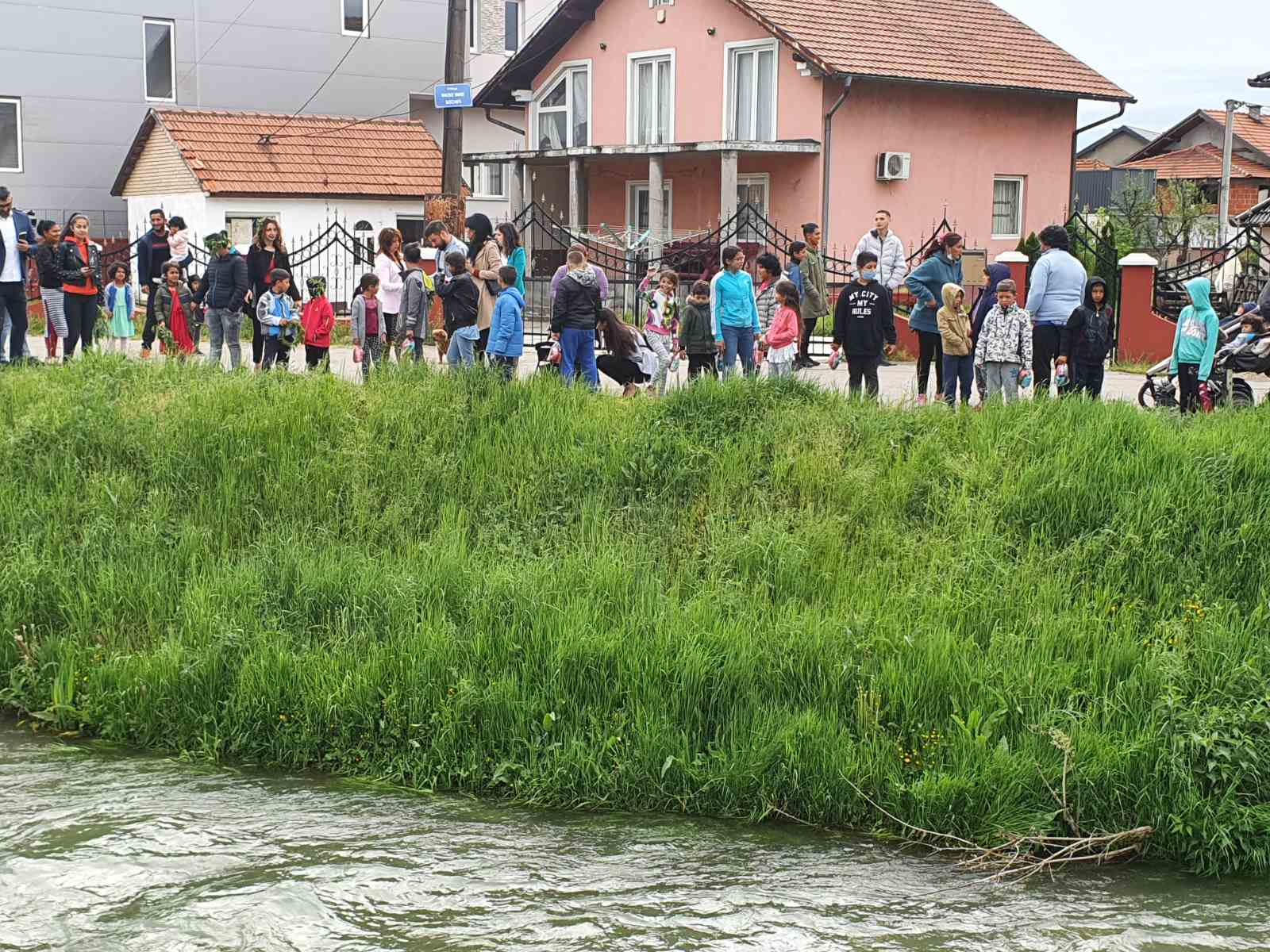 Romi obilježavaju svoj najveći praznik - Đurđevdan