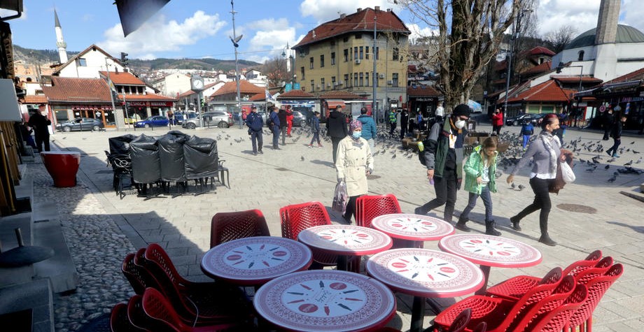 Od danas zabrana kretanja od 21 do pet sati ujutro u KS
