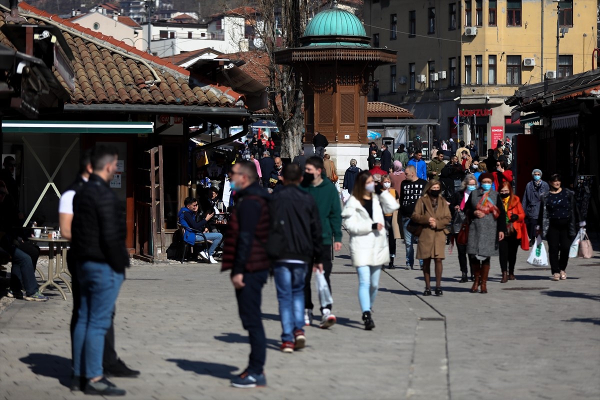 U protekla 24 sata u BiH preminulo je 86 osoba, 722 novozaraženih